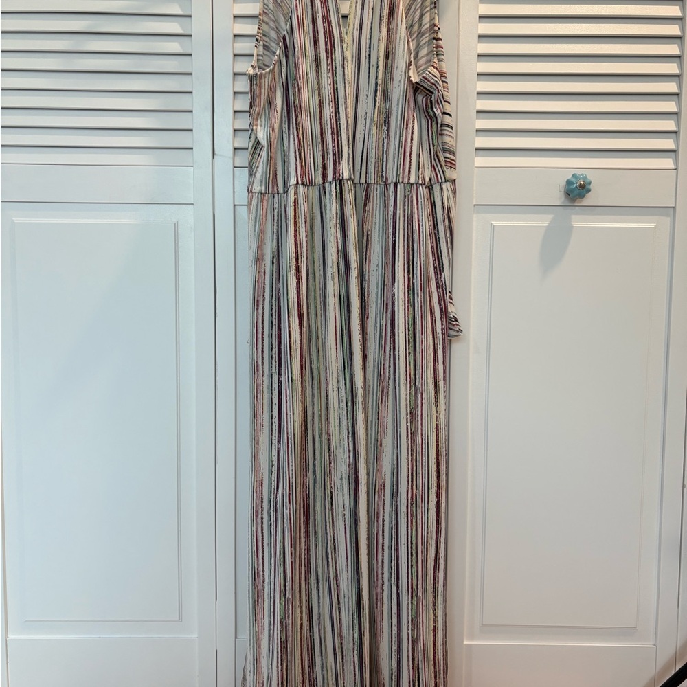 BCBG generation modern Striped Multicolor Maxi Dress